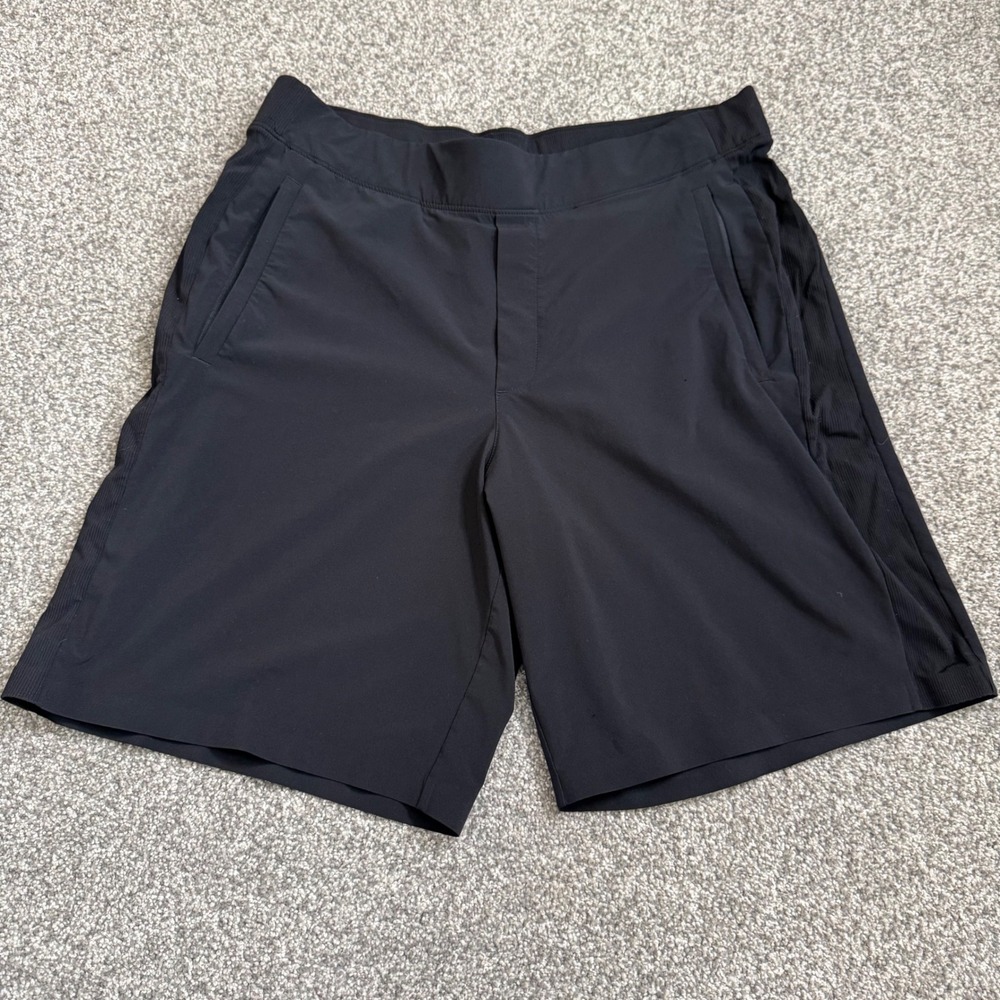 Athleta Trekkie North Shorts Black Hiking Active Travel Size 14